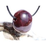 Granat rot "Sterngranat" Almandin Trommelstein gebohrt - Sonderqualität - Rarität - ca. 2,6 cm x 2,2 cm x 1,6 cm - Sonderpreis wg. Makel -