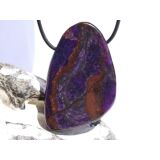Sugilith XXXL Schmuckstein / Scheibenstein gebohrt - Rarität - AA-Sonderqualität - Handarbeit - ca. 5,3 cm x 3,7 cm x 0,7 cm