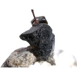Tektit Rohstein gebohrt - Sonderqualitt - ca. 2,6 cm x 2,6 cm x 1,8 cm