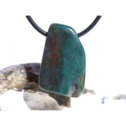 Heliotrop Schmuckstein facettiert, gebohrt - Sonderqualit�t - ca. 2,7 cm x 1,8 cm x 1,3 cm