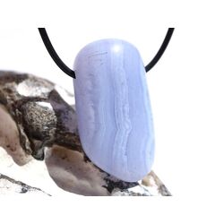 Chalcedon blau gebndert XXL Trommelstein / Schmuckstein gebohrt - AA-Sonderqualitt - ca. 4 cm x 2,2 cm x 1,8 cm