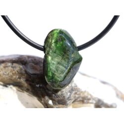 Turmalin grün (Verdelith) Trommelstein gebohrt - Sonderqualität - Rarität - ca. 2 cm x 1,3 cm x 0,7 cm
