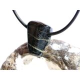 Turmalin grün (Verdelith) Trommelstein gebohrt - Rarität - ca. 1,9 cm x 1,4 cm x 0,8 cm
