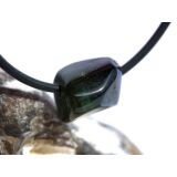 Turmalin grün (Verdelith) Trommelstein gebohrt - Sonderqualität - Rarität - ca. 1,2 cm x 1,3 cm x 1,1 cm