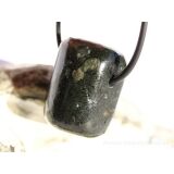 Kimberlit Trommelstein / Schmuckstein gebohrt - Sonderqualität - Rarität - ca. 2,7 cm x 1,9 cm x 1,7 cm