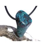 Chrysokoll mit Cuprit, Trommelstein gebohrt -...