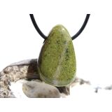 Serpentin Trommelstein / Schmuckstein gebohrt - ca. 3,1 cm x 2 cm x 1,2 cm