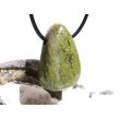 Serpentin Trommelstein / Schmuckstein gebohrt - ca. 3,1 cm x 2 cm x 1,2 cm