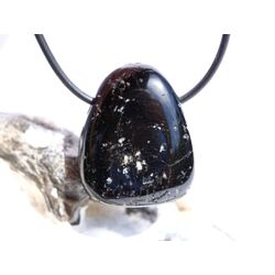 Turmalin schwarz (Schrl) Trommelstein / Scheibenstein gebohrt - ca. 3,1 cm x 2,5 cm x 1,2 cm
