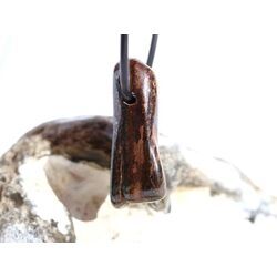 Bronzit Trommelstein gebohrt - ca. 3,3 cm x 1,5 cm x 1,2 cm