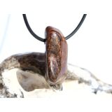 Bronzit Trommelstein gebohrt - ca. 3,3 cm x 1,5 cm x 1,2 cm