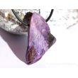 Sugilith XL Rohsteinform angetr. (Trommelstein) gebohrt - Rarität - AA-Sonderqualität - ca. 3,7 cm x 2,5 cm x 1,1 cm