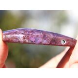Sugilith XXXL Schmuckstein Cabochon gebohrt - Rarität - Sonderqualität - ca. 5,8 cm x 3,1 cm x 1,2 cm