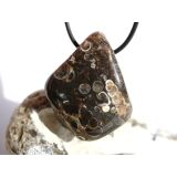Turitella-Jaspis XXL Trommelstein gebohrt - Sonderqualität - ca. 4,2 cm x 3,4 cm x 1,8 cm (ES)