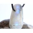 Regenbogenmondstein "Schimmer" Trommelstein gebohrt (Labradorit weiß) - Sonderqualität - ca. 3,3 cm x 1,9 cm x 1,6 cm