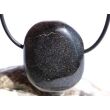 Basalt Scheibenstein / Schmuckstein gebohrt - Sonderqualität - ca. 3,2 cm x 2,6 cm x 1,1 cm