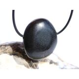 Basalt Scheibenstein / Schmuckstein gebohrt - Sonderqualität - ca. 3,2 cm x 2,8 cm x 1,1 cm