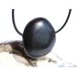 Basalt Scheibenstein / Schmuckstein gebohrt - Sonderqualität - ca. 3,2 cm x 2,8 cm x 1,1 cm