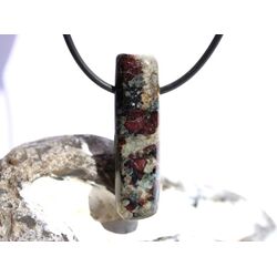 Eudialyt XXL Stab-Schmuckstein gebohrt - Sonderqualitt - Raritt - Handarbeit - ca. 4,1 cm x 1,1 cm x 0,9 cm