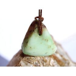 Chrysopras Schmuckstein / Trommelstein gebohrt - ca. 2,4 cm x 2,3 cm x 1,4 cm
