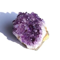 Amethyst-Stufe / Aufsteller - Igel - mitteldunkel (Uruquai) - Sonderqualitt - ca. 6,2 cm x 5,6 cm x 4 cm
