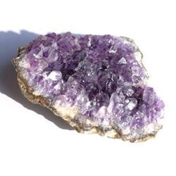 Amethyst Kristallstufe / Ladestufe (Uruquai) - Sonderqualitt - ca. 7,6 cm x 5,7 cm x 2,7 cm