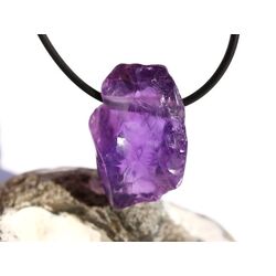 Amethyst mittelhell Kristall / Rohstein angetrommelt (Trommelstein) gebohrt - AAA-Sonderqualitt - Raritt - ca. 3,1 cm x 2,1 cm x 1,8 cm