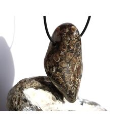 Turitella-Jaspis XXXL Trommelstein gebohrt - Sonderqualitt - ca. 6 cm x 3,3 cm x 2 cm (ES)