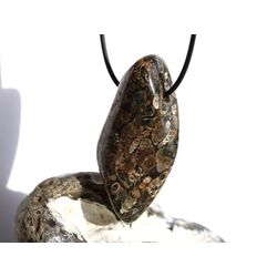 Turitella-Jaspis XXXL Trommelstein gebohrt - Sonderqualitt - ca. 6 cm x 3,3 cm x 2 cm (ES)