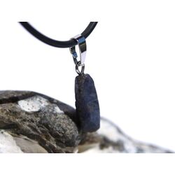 Saphir blau Kristallstab / Rohsteinform Anhnger Silberse Schmuckdose - Raritt - ca. 2,7 cm x 0,7 cm x 0,5 cm