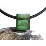 Turmalin grün (Verdelith) Kristallstab / Schmuckstein gebohrt gebohrt - AA-Sonderqualität - Rarität - ca. 1 cm x 0,9 cm x 0,7 cm