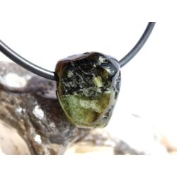 Turmalin grün (Verdelith) Trommelstein gebohrt - Sonderqualität - Rarität - ca. 1,6 cm x 1,5 cm x 1,2 cm