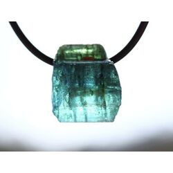 Turmalin blau (Indigolith) Kristall / Rohsteinform gebohrt - Sonderqualitt - Raritt - ca. 1,8 cm x 1,5 cm x 1,5 cm (GKS)