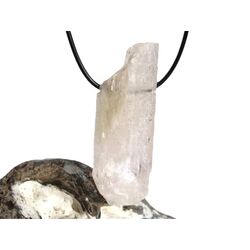 Danburit XXXL Kristallstab / Rohstein gebohrt - Sonderqualit�t - Rarit�t - ca. 6,1 cm x 2,3 cm x 1,5 cm