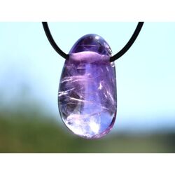 Amethyst mittelhell Trommelstein / Schmuckstein gebohrt - AA-Sonderqualitt - ca. 3,4 cm x 2 cm x 1,6 cm