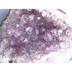 Amethyst Kristallstufe / Ladestufe hell  (Uruquai) - Sonderqualitt  - ca. 14,4 cm x 13,1 cm x 6 cm