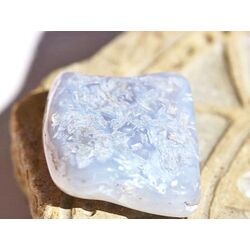 Chalcedon blau geb�ndert Trommelstein / Scheibenstein - sch�ne Qualit�t - ca. 2,3 cm x 2,3 cm x 0,8 cm (Fairer Handel/GKS)