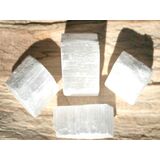 Selenit (Fasergips) Rohsteine - ca. 50 g - Restbestand -