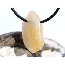 Citrin (gebr.) Trommelstein gebohrt - ca. 3 cm x 1,6 cm x 1,1 cm