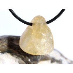 Citrin (gebr.) Trommelstein gebohrt - ca. 2,4 cm x 2,1 cm x 1,2 cm