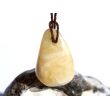 Calcit orange (Orangencalcit) Trommelstein gebohrt - ca. 3 cm x 2 cm x 1,2 cm