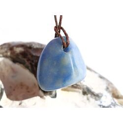 Blauquarz Schmuckstein gebohrt - Handarbeit - sch�ne Qualit�t - ca. 2 cm x 2,2 cm x 1,4 cm