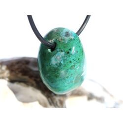 Chrysokoll Trommelstein / Schmuckstein gebohrt - Sonderqualit�t - ca. 2,6 cm x 2 cm x 1,9 cm - Sonderpreis wg. Makel -