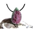 Rubin-Zoisit (Anyolith) Schmuckstein mit Rohsteinform gebohrt - AA-Sonderqualität - Handarbeit - ca. 3,2 cm x 2,1 cm x 1,5 cm