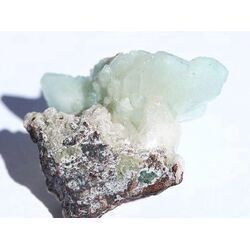 Apophyllit grn mit Stilbit Kristallstufe / Rohstein - Raritt - ca. 3 cm x 2,3 cm x 2,4 cm