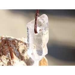 Bergkristall XXL Kristallstab / Kristallspitze natur gebohrt - Sonderqualit�t - ca. 4,5 cm x 2 cm x 1,4 cm