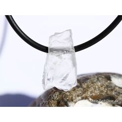 Goshenit (Beryll) Kristall / Rohsteinform angetrommelt gebohrt - Sonderqualitt - Raritt - ca. 1,9 cm x 1,2 cm x 0,6 cm (Trommelstein)