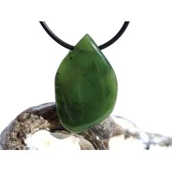 Nephrit-Jade XL Schmuckstein / Scheibenstein gebohrt -...