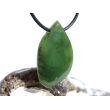Nephrit-Jade XL Schmuckstein / Scheibenstein gebohrt - Sonderqualität - Handarbeit - ca. 3,7 cm x 2,3 cm x 0,6 cm