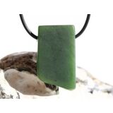 Nephrit-Jade XL Schmuckstein / Scheibenstein gebohrt matt - Sonderqualität - Handarbeit - ca. 3,7 cm x 2,1 cm x 0,9 cm